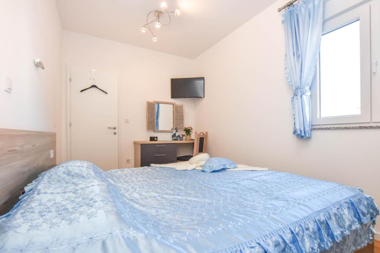 Apartment Martin 비오그라드나모루 외부 사진