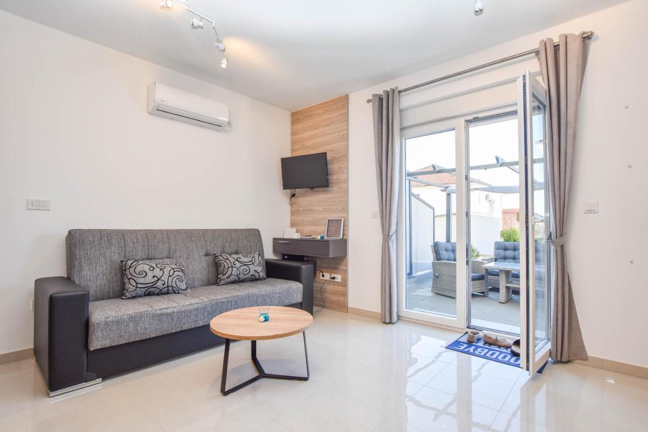 Apartment Martin 비오그라드나모루 외부 사진